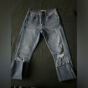 Levi’s wedgie skinny size 27